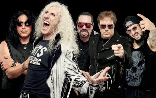 SPECIAL GUESTS ΣΤΗΝ ΤΕΛΕΥΤΑΙΑ ΣΥΝΑΥΛΙΑ ΤΩΝ TWISTED SISTER