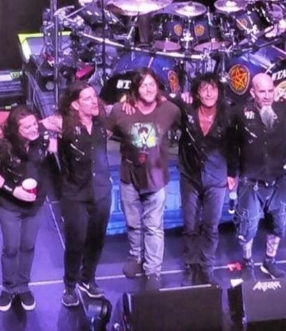 VIDEO: A…WALKING DEAD JOINS ANTHRAX ON STAGE!