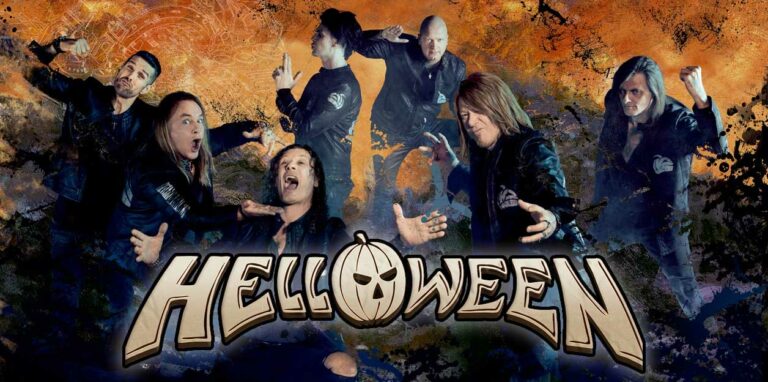 Helloween – it’s so much fun with all the guys being on stageHelloween –