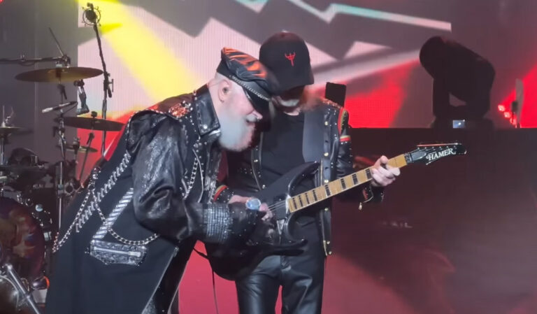 Judas Priest – ο Glenn Tipton ανεβαίνει στη σκηνή στο Birmingham